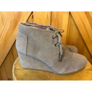 Toms Women's 9 Suede Desert Wedge Booties Leather Ankle Lace Up Comfort